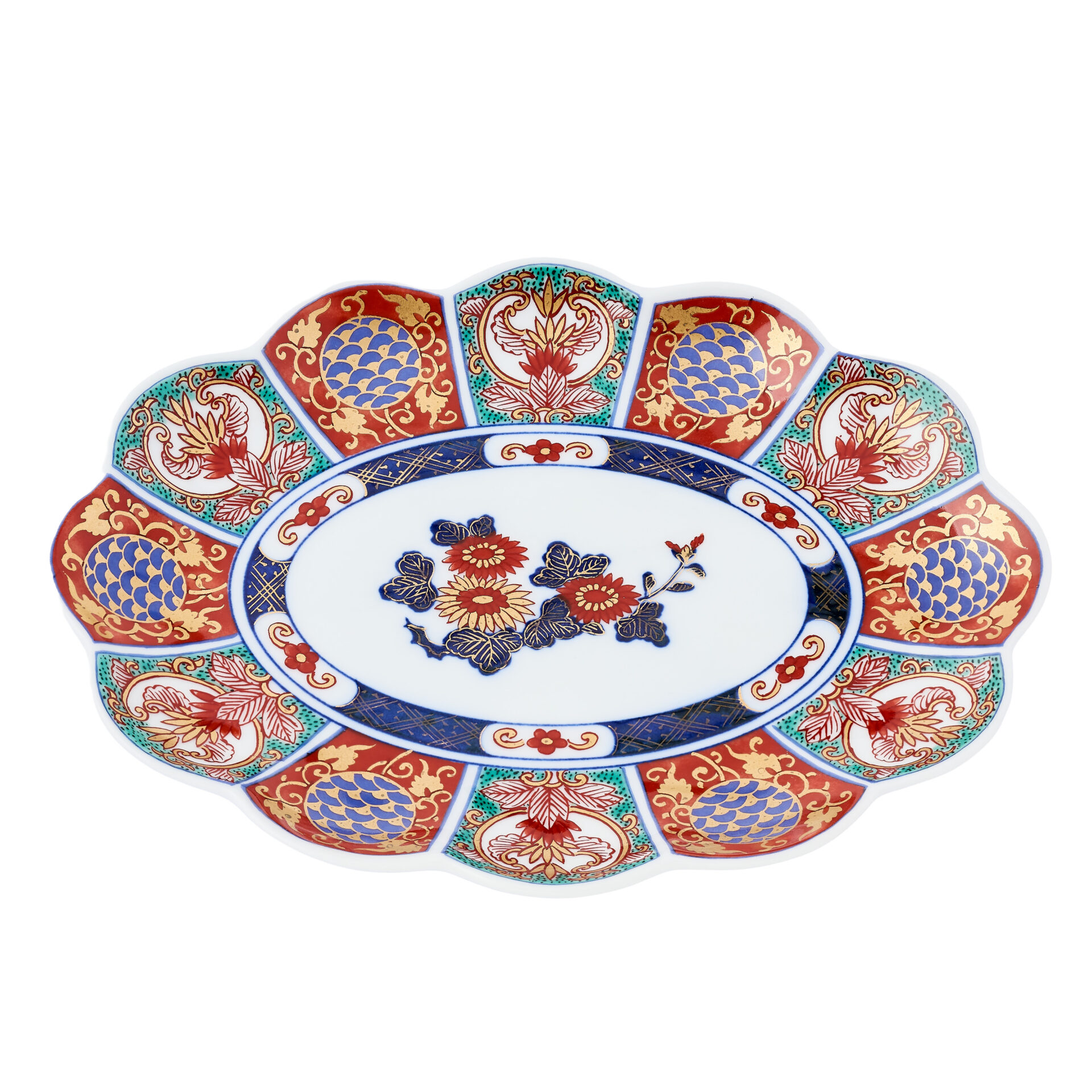 Rinkurou Kiln Golden Chrysanthemum Crest Oval Plate 19 cm